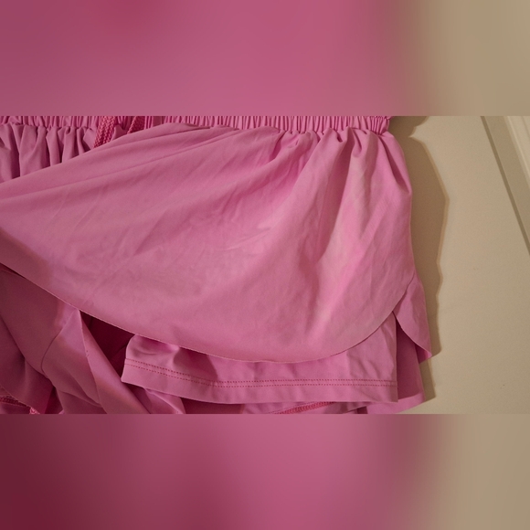 Blaosn size small 2 in 1 flowy running shorts - Picture 3 of 6